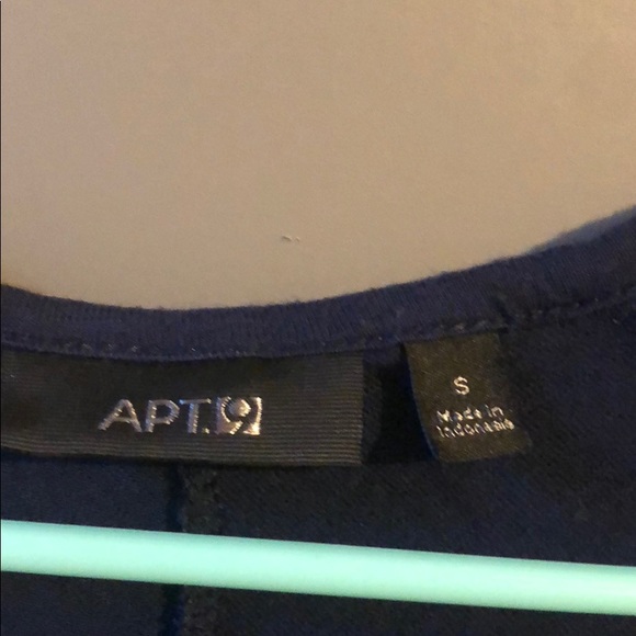 Apt 9 Size Small Navy Blouse Sz Small - Picture 2 of 2